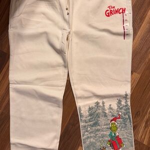 Dr. Seuss The Grinch Ivory Joggers with pockets